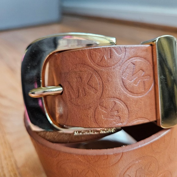 MICHAEL Michael Kors Women's Brown Monogram Embossed Leather Belt Size M - Picture 2 of 12